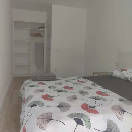 Lovely 2 Bed 2 Bath Near To Beach: Amposta